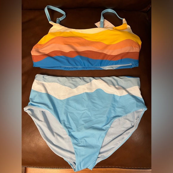 Faherty Multicolor Bikini Set - Picture 3 of 6